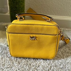 Mini Michael kors crossbody purse